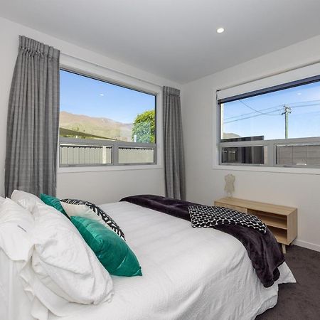 Prime Location On Warren St - 3 Bedroom Town House Wanaka Extérieur photo